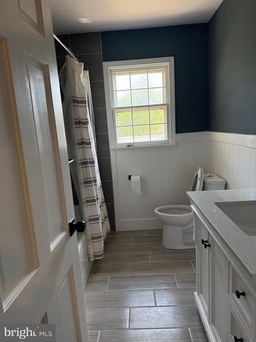 131 COUNTRY CLUB CIR, Winchester, VA 22602