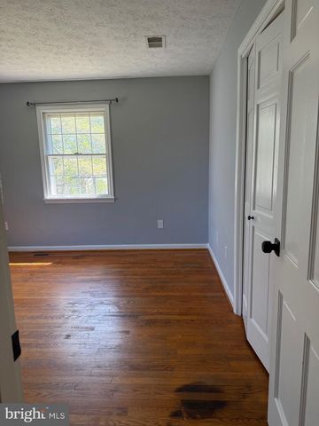 131 COUNTRY CLUB CIR, Winchester, VA 22602