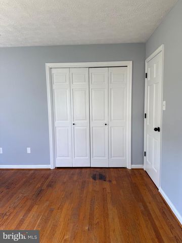 131 COUNTRY CLUB CIR, Winchester, VA 22602