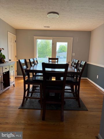 131 COUNTRY CLUB CIR, Winchester, VA 22602