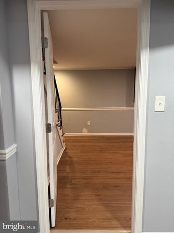 131 COUNTRY CLUB CIR, Winchester, VA 22602