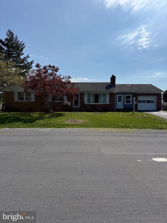131 COUNTRY CLUB CIR, Winchester, VA 22602