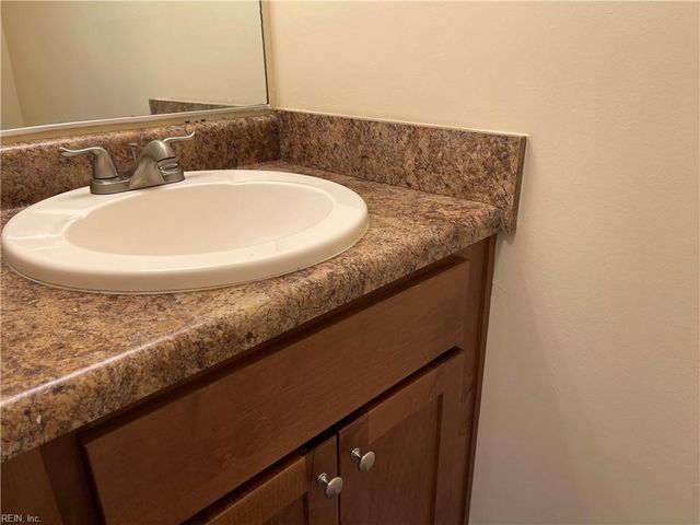 5520 Keydet DR, Virginia Beach, VA 23462