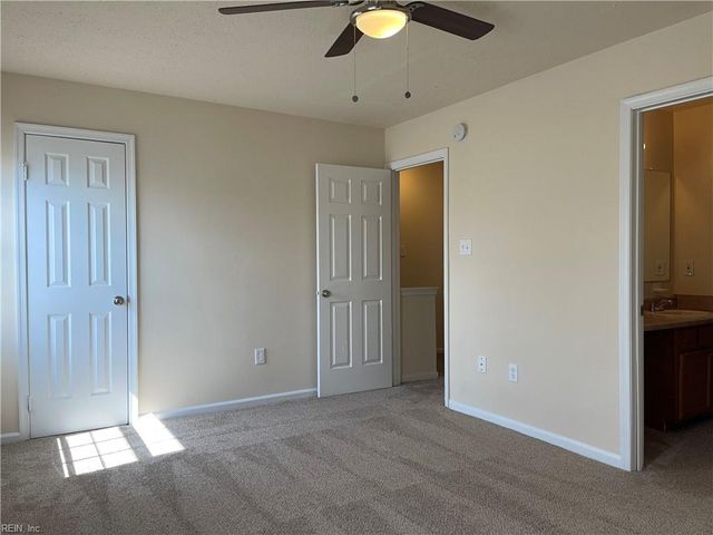 5520 Keydet DR, Virginia Beach, VA 23462