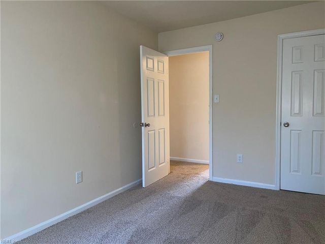 5520 Keydet DR, Virginia Beach, VA 23462