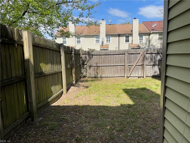 5520 Keydet DR, Virginia Beach, VA 23462