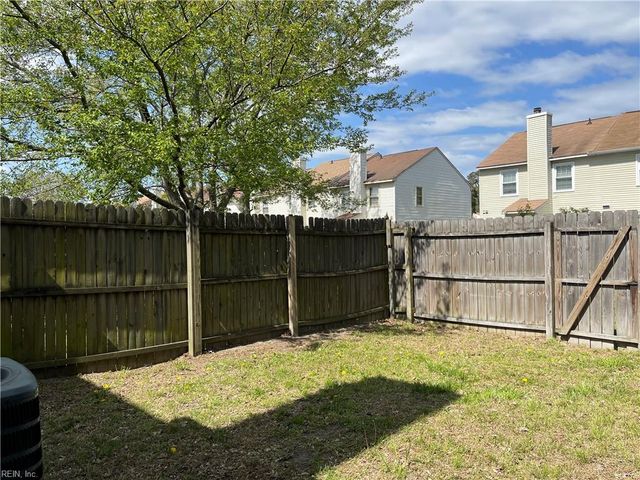 5520 Keydet DR, Virginia Beach, VA 23462