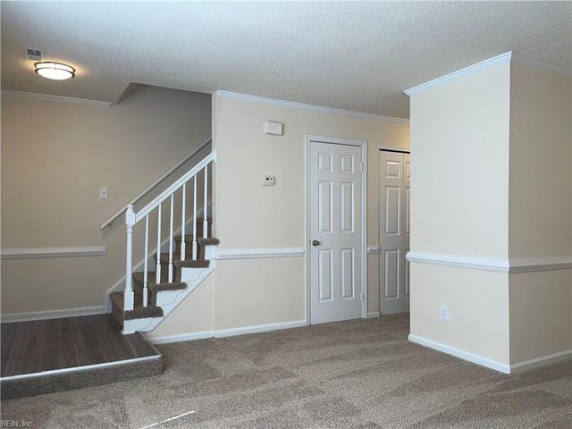 5520 Keydet DR, Virginia Beach, VA 23462