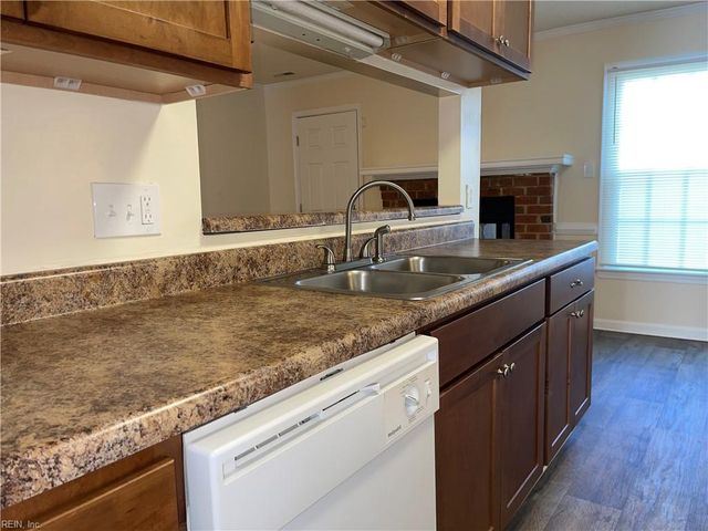 5520 Keydet DR, Virginia Beach, VA 23462