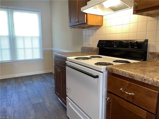 5520 Keydet DR, Virginia Beach, VA 23462