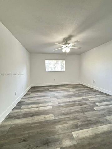 1005 Palm Beach Trace Drive 1005, Royal Palm Beach, FL 33411