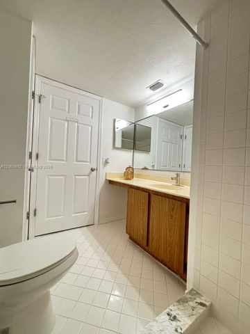 1005 Palm Beach Trace Drive 1005, Royal Palm Beach, FL 33411