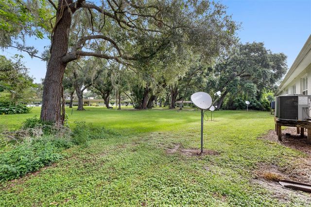 37227 GRASSY HILL LANE, Dade City, FL 33525