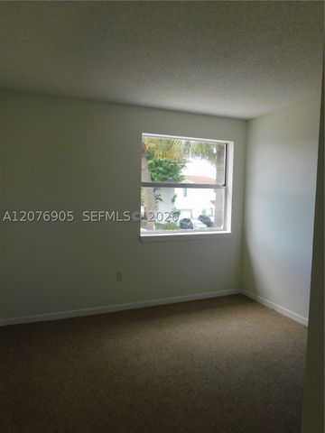 14732 SW 90th Ter, Miami, FL 33196