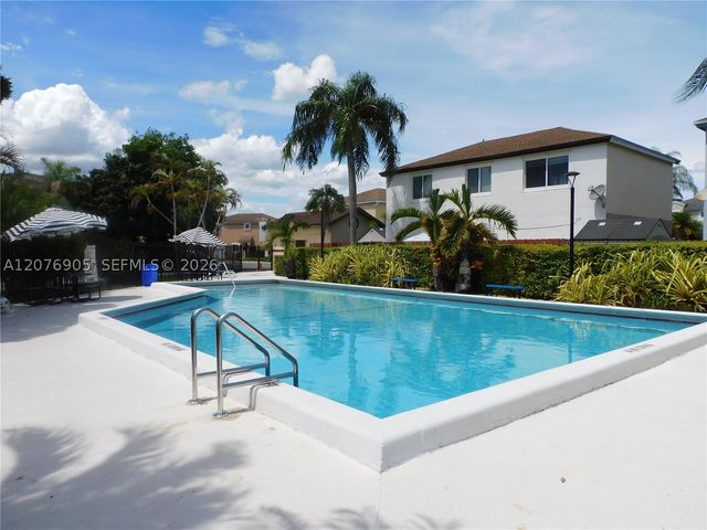 14732 SW 90th Ter, Miami, FL 33196