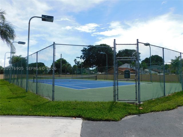 14732 SW 90th Ter, Miami, FL 33196