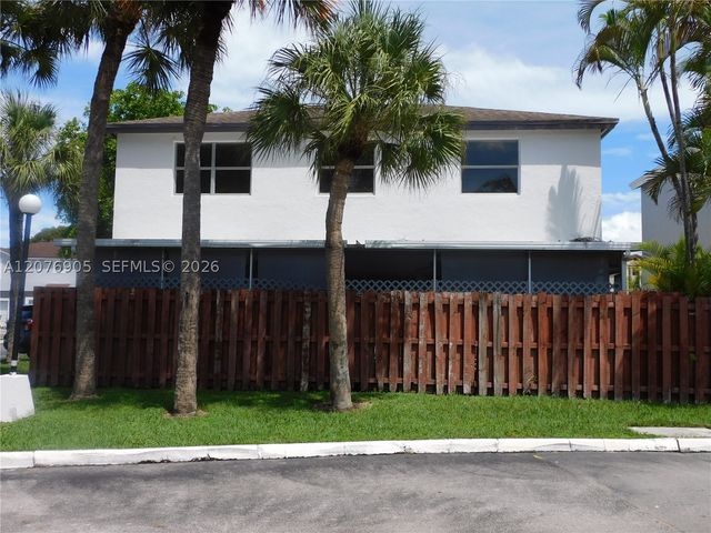 14732 SW 90th Ter, Miami, FL 33196