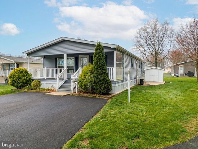 22 HOLIDAY AVE, Hatfield, PA 19440