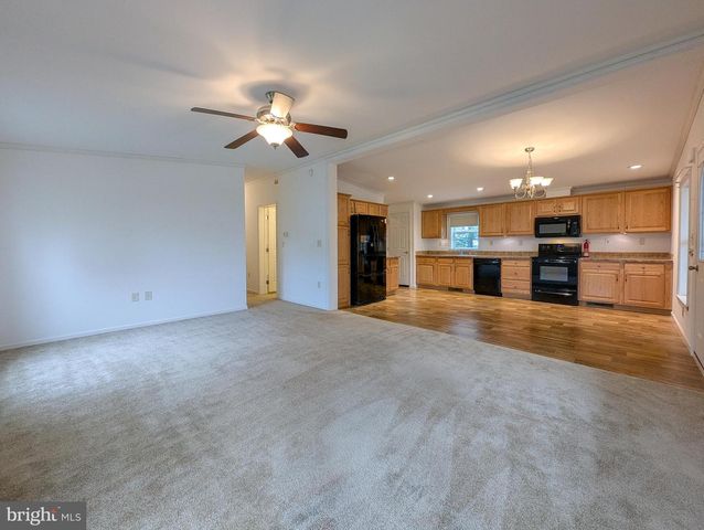 22 HOLIDAY AVE, Hatfield, PA 19440