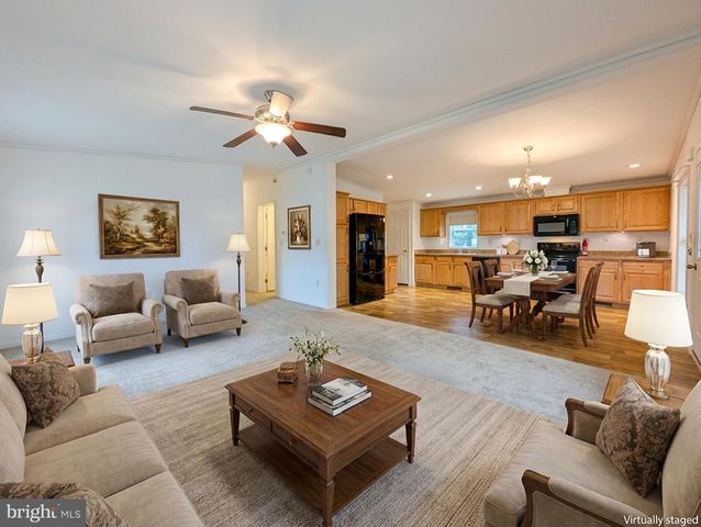 22 HOLIDAY AVE, Hatfield, PA 19440