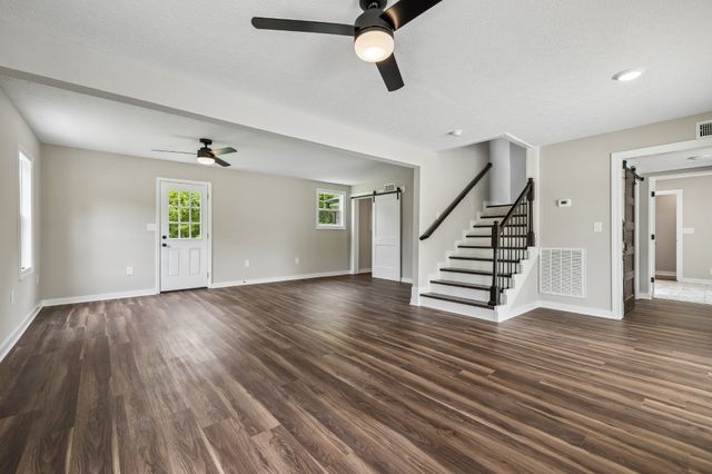 1944 Cainsville Rd, Lebanon, TN 37090