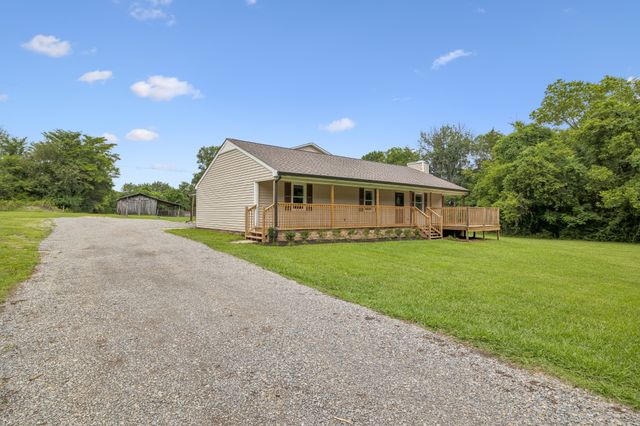 1944 Cainsville Rd, Lebanon, TN 37090