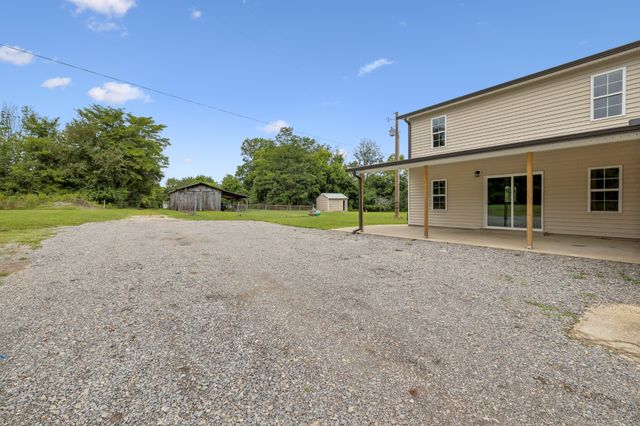 1944 Cainsville Rd, Lebanon, TN 37090