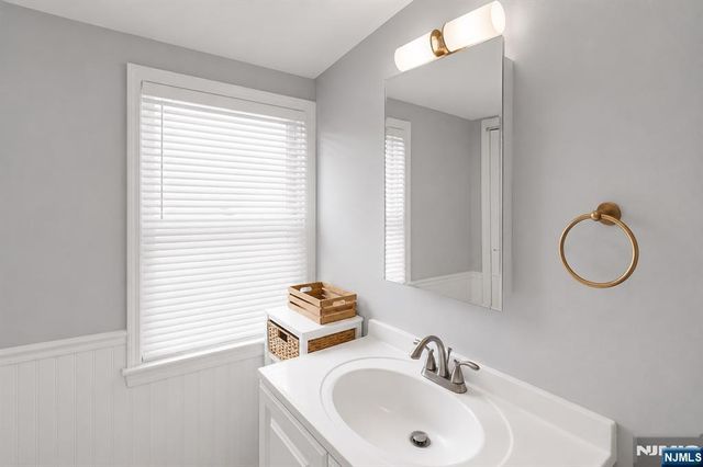 108 Ottawa 2, Hasbrouck Heights, NJ 07604