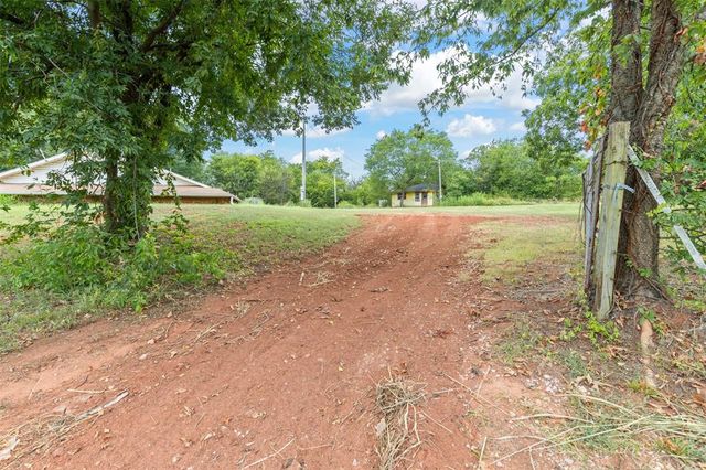 41587 Skelly Road, Asher, OK 74826
