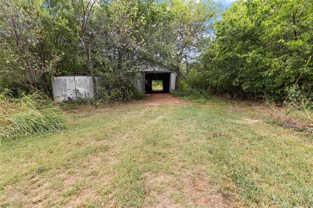 41587 Skelly Road, Asher, OK 74826