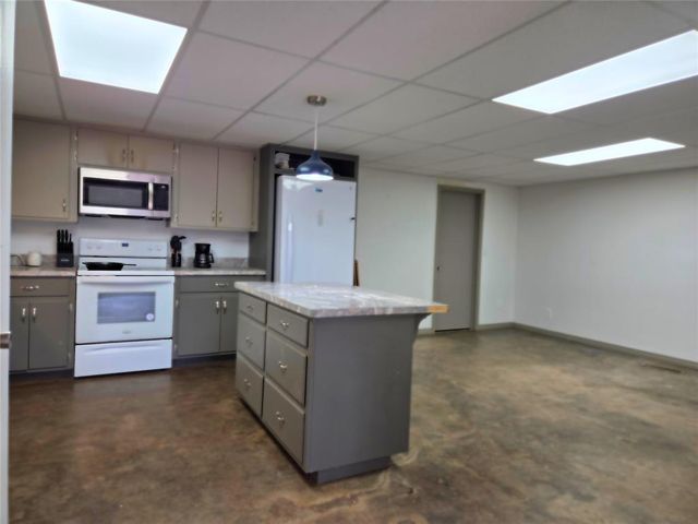 41587 Skelly Road, Asher, OK 74826