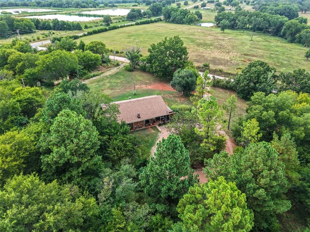 41587 Skelly Road, Asher, OK 74826