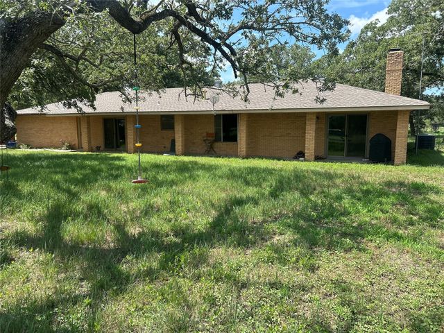 1093 County Road 205 Road, Giddings, TX 78942