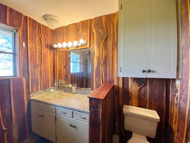 1093 County Road 205 Road, Giddings, TX 78942