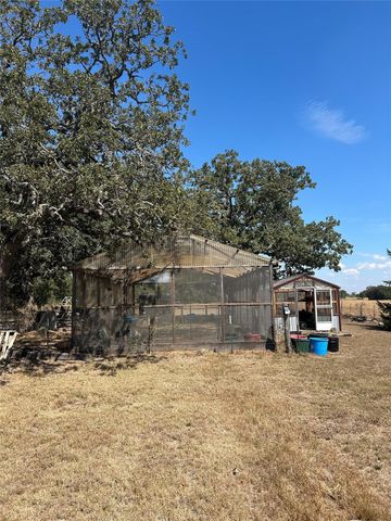 1093 County Road 205 Road, Giddings, TX 78942