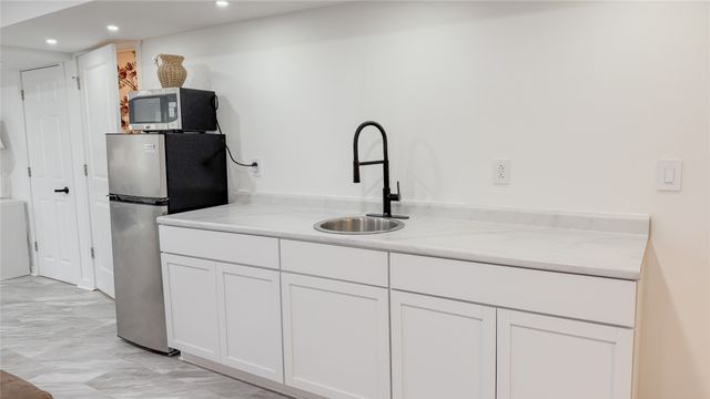 100 Dakota Circle, Waukee, IA 50263