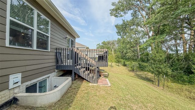 100 Dakota Circle, Waukee, IA 50263