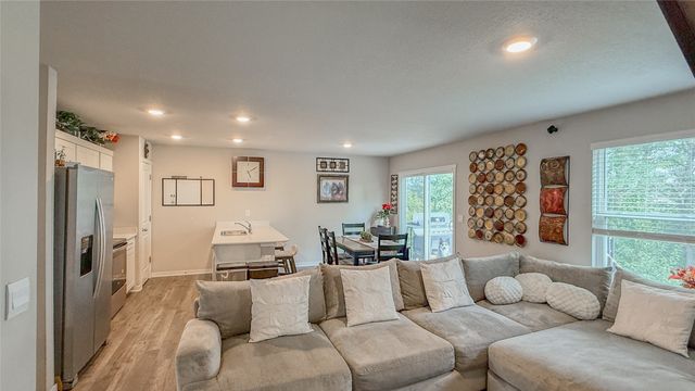 100 Dakota Circle, Waukee, IA 50263