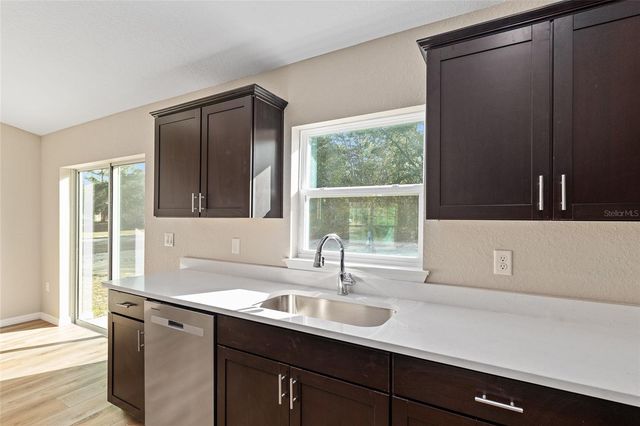 9299 W HUNTER WAY, Citrus Springs, FL 34434