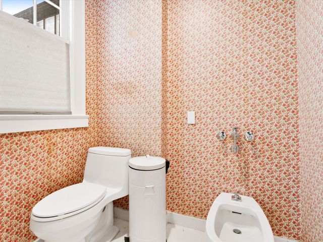 6116 Gaston Avenue, Dallas, TX 75214