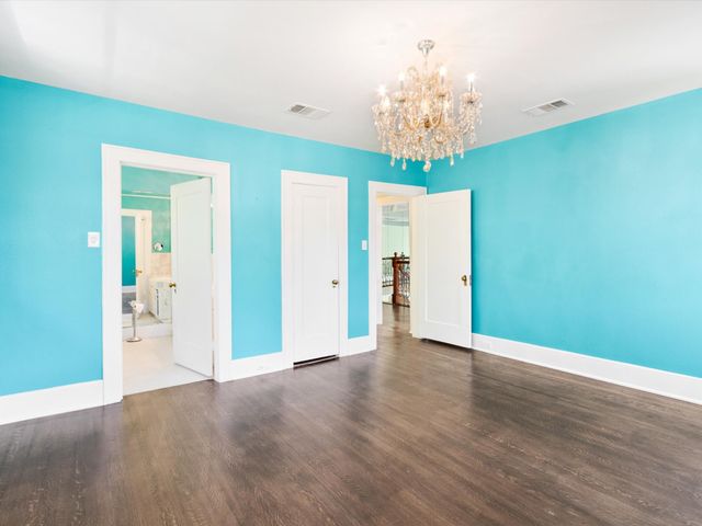 6116 Gaston Avenue, Dallas, TX 75214