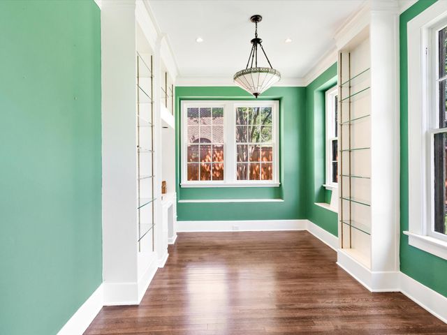 6116 Gaston Avenue, Dallas, TX 75214