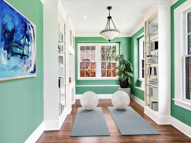 6116 Gaston Avenue, Dallas, TX 75214