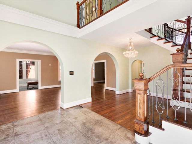 6116 Gaston Avenue, Dallas, TX 75214