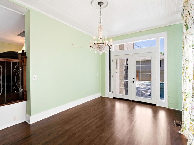 6116 Gaston Avenue, Dallas, TX 75214