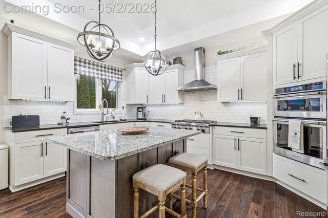 19361 Concetta Drive, Macomb Township, MI 48044