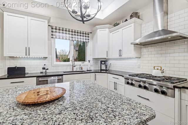 19361 Concetta Drive, Macomb Township, MI 48044