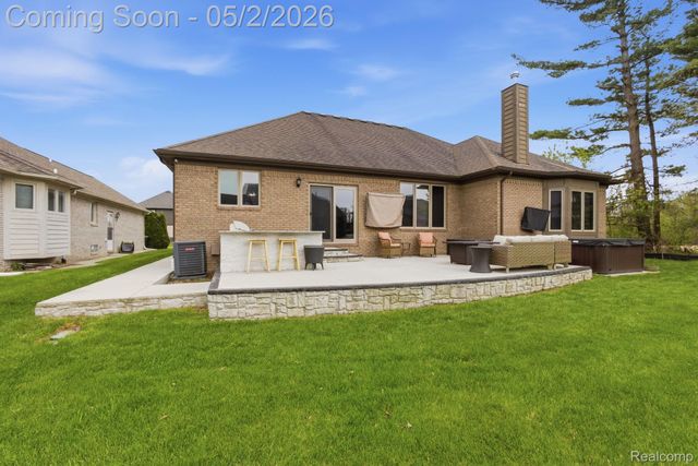 19361 Concetta Drive, Macomb Township, MI 48044
