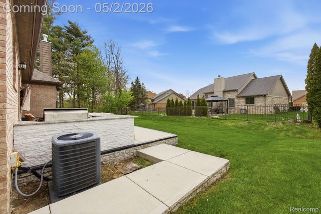 19361 Concetta Drive, Macomb Township, MI 48044