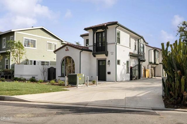 634 W Olive Avenue B, Monrovia, CA 91016